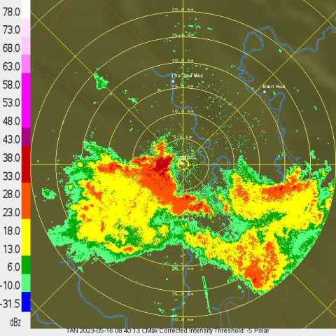 Sân bay quốc tế Tân Sơn Nhất đón mùa mưa năm 2023